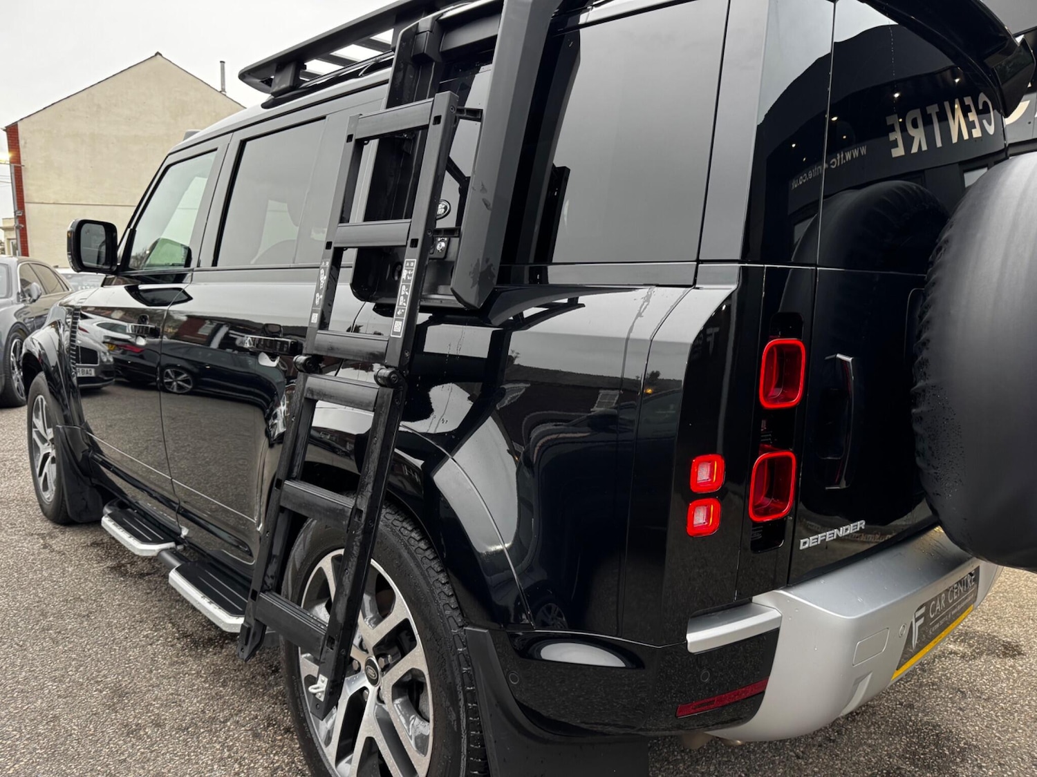 Used Land Rover Defender 2023 for sale - 77992927: Photo 54