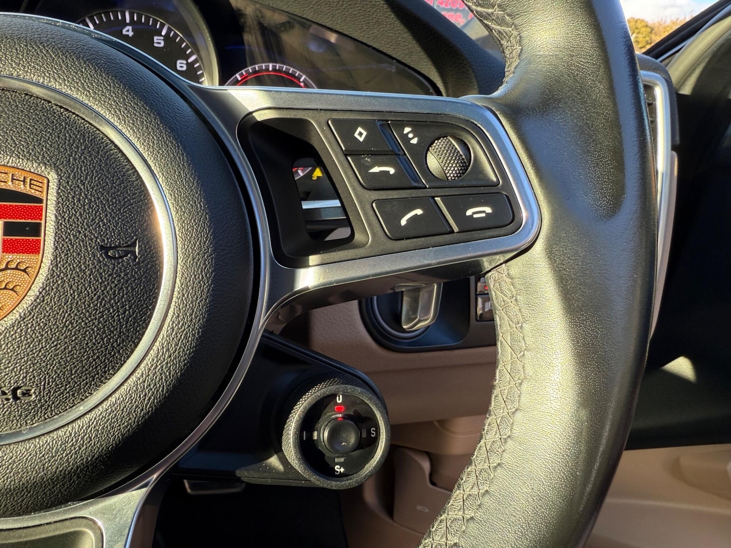 Used Porsche Cayenne 2019 for sale - 76803439: Photo 37