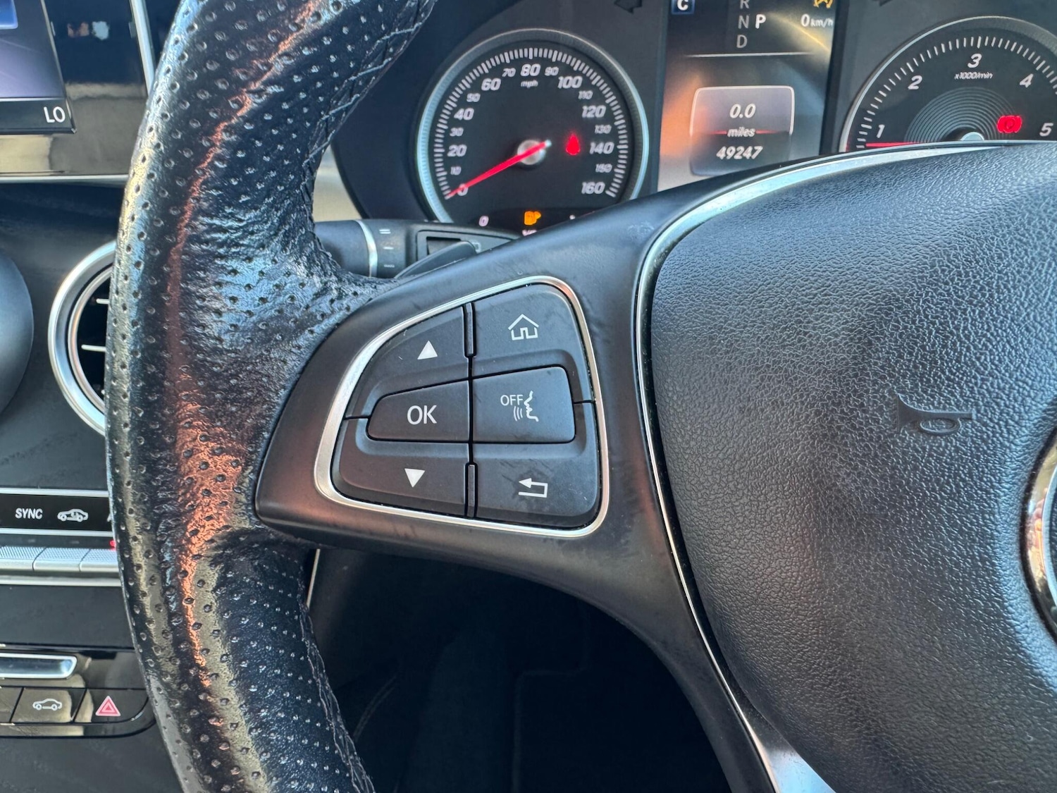 Used Mercedes-Benz GLC 2018 for sale - 76803464: Photo 27