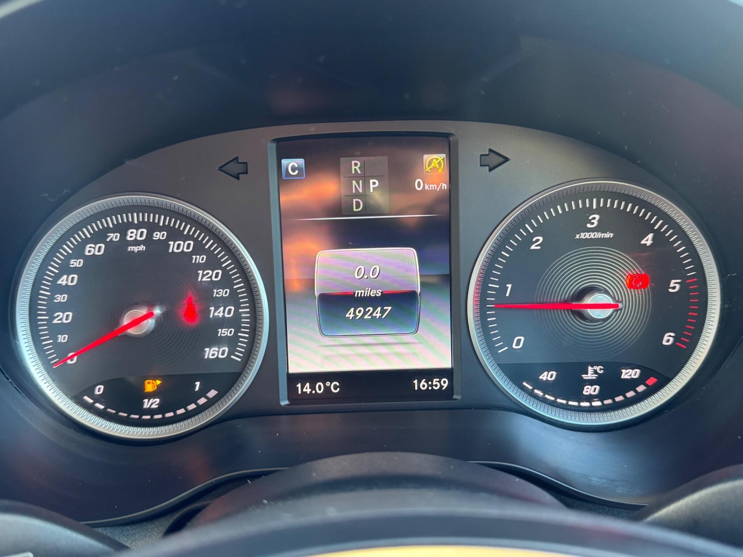 Used Mercedes-Benz GLC 2018 for sale - 76803464: Photo 28