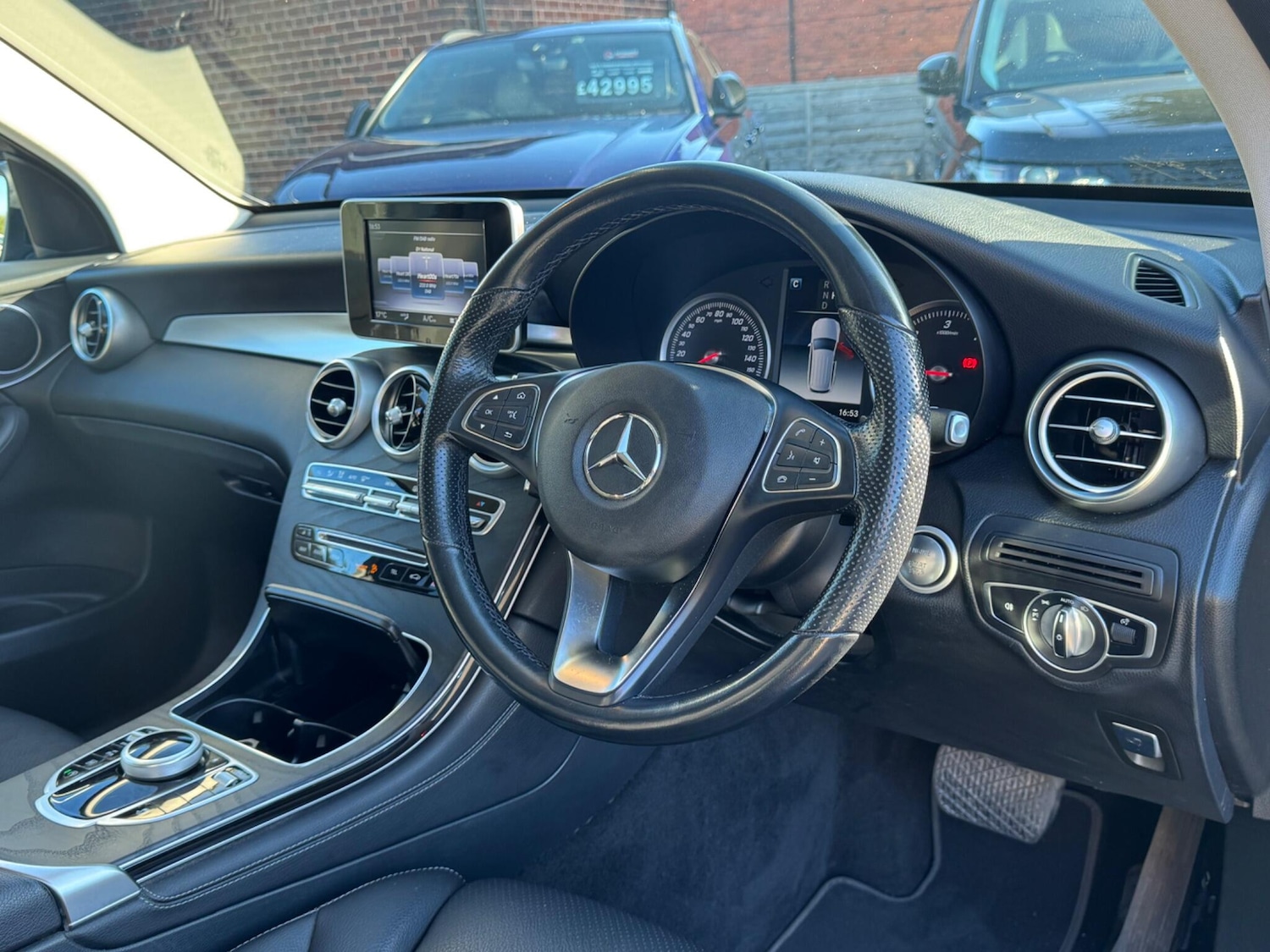 Used Mercedes-Benz GLC 2018 for sale - 76803464: Photo 29