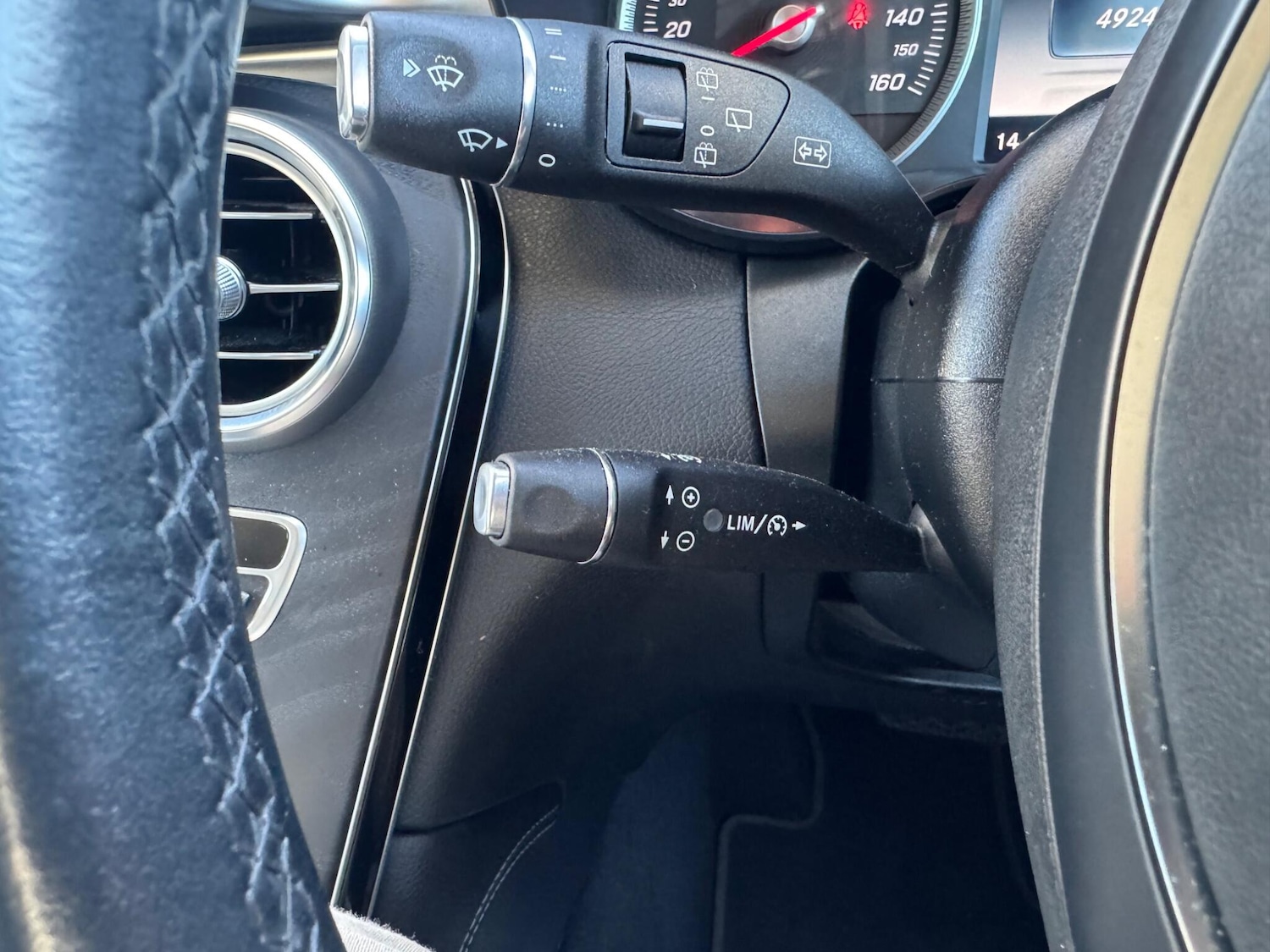 Used Mercedes-Benz GLC 2018 for sale - 76803464: Photo 31