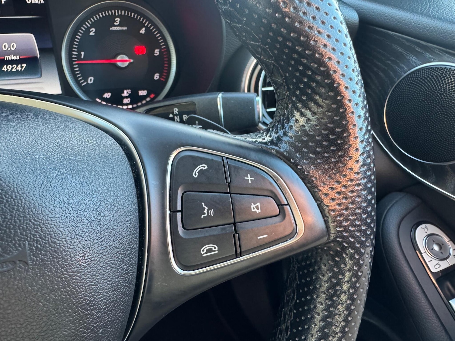 Used Mercedes-Benz GLC 2018 for sale - 76803464: Photo 32