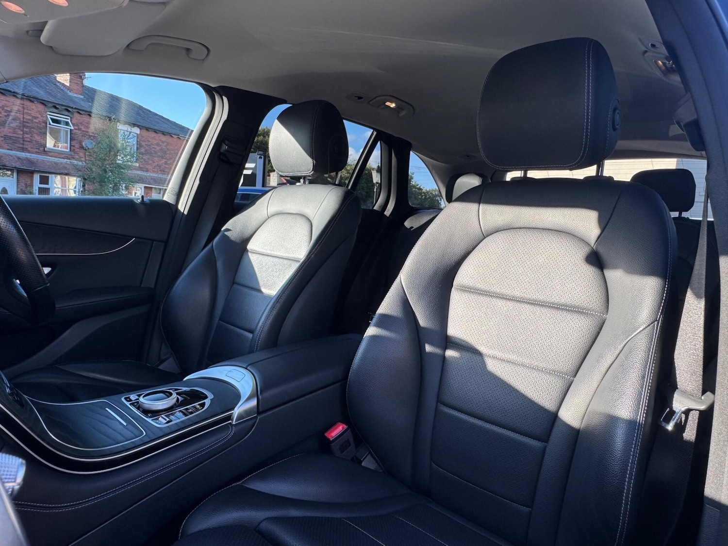 Used Mercedes-Benz GLC 2018 for sale - 76803464: Photo 48