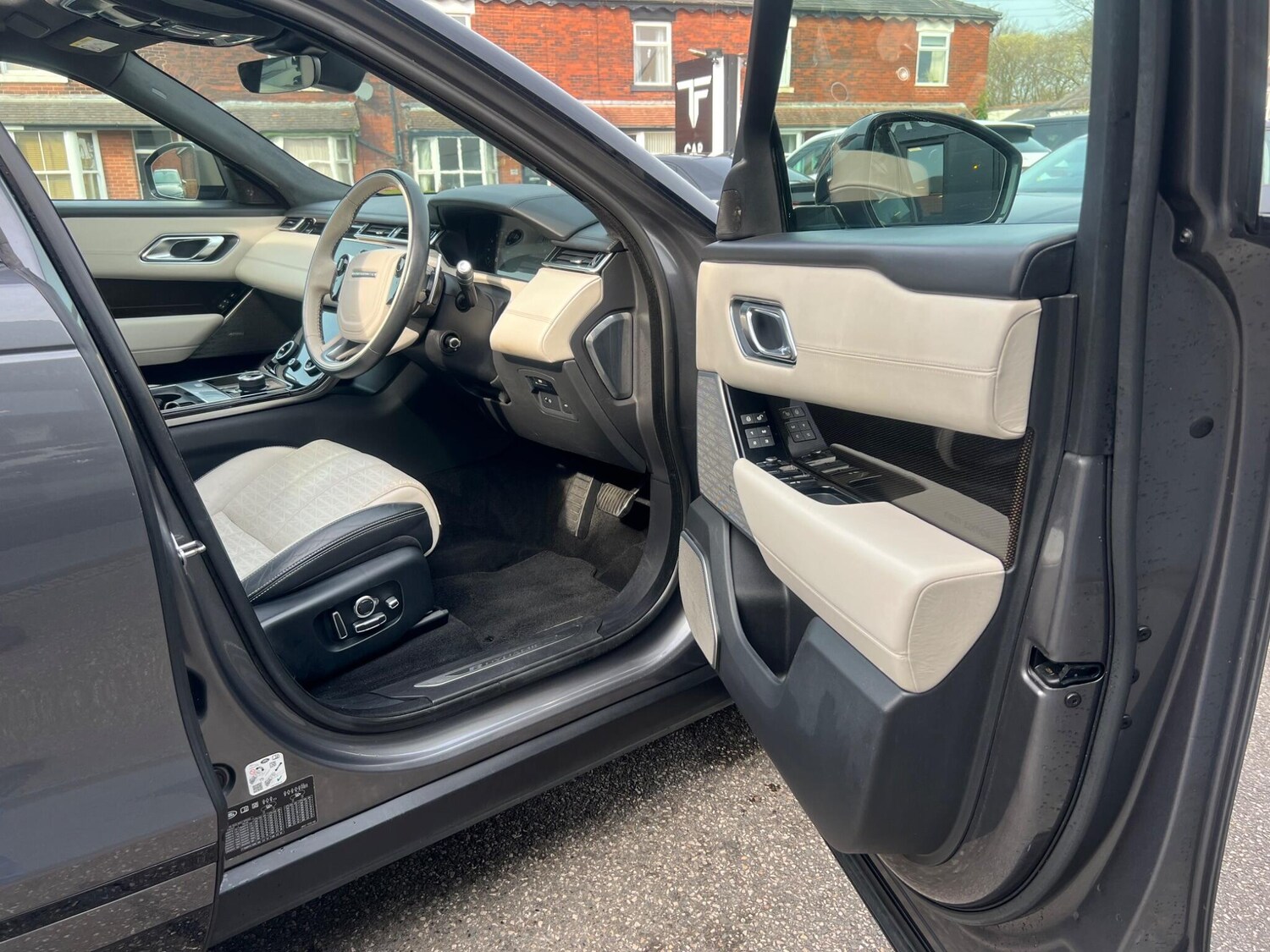 Used Land Rover Range Rover Velar for sale - 77970394: Photo 24