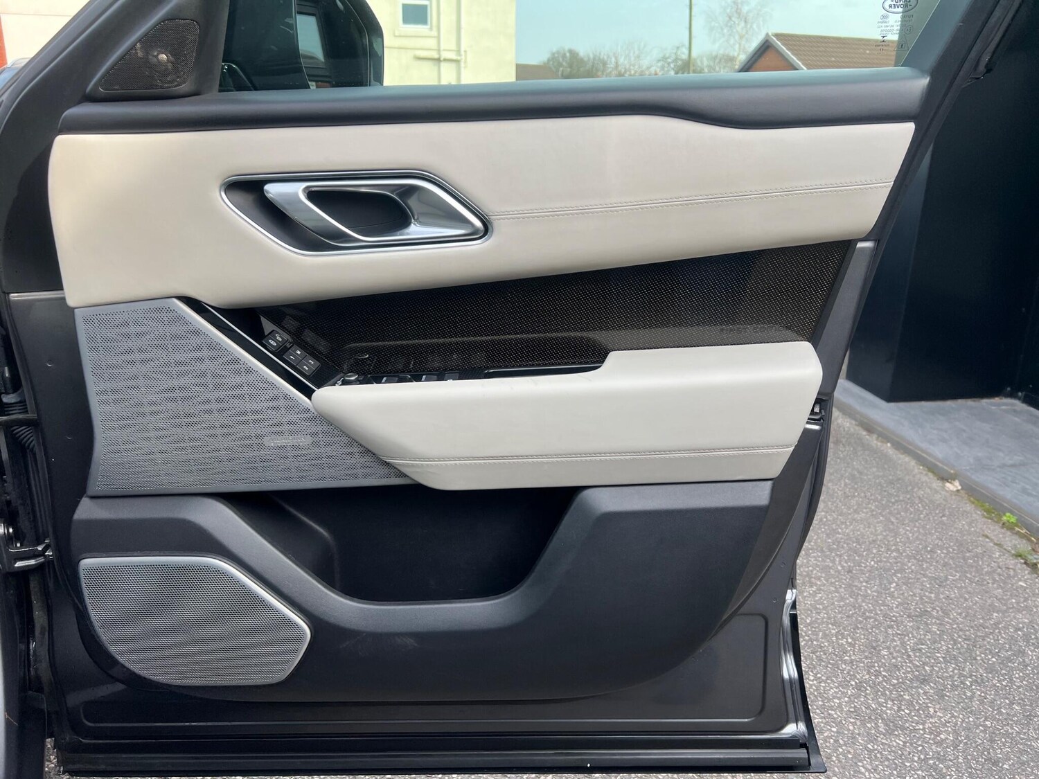 Used Land Rover Range Rover Velar for sale - 77970394: Photo 28