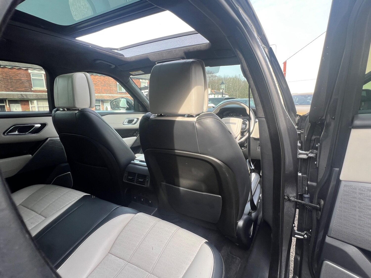 Used Land Rover Range Rover Velar for sale - 77970394: Photo 33