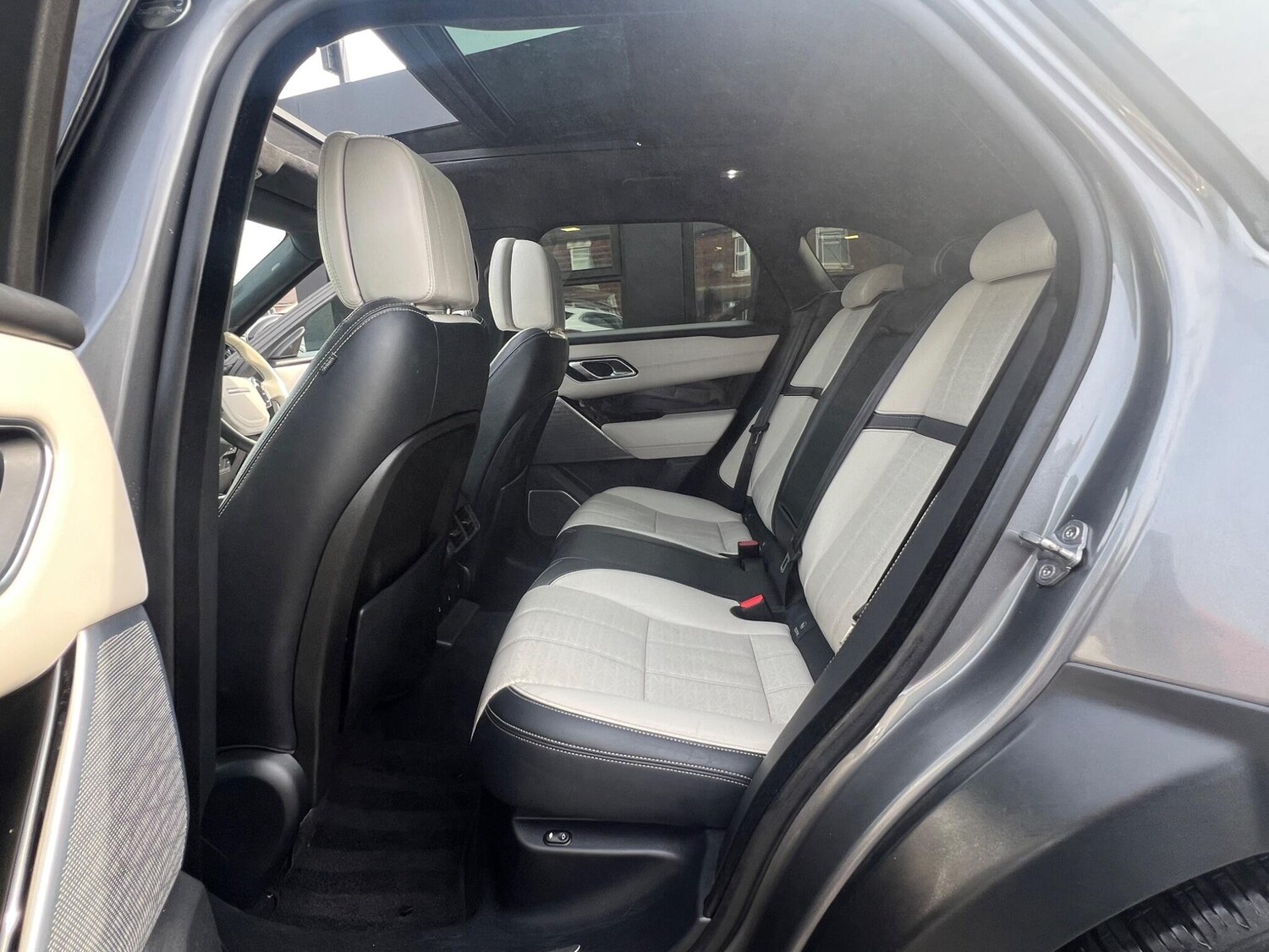 Used Land Rover Range Rover Velar for sale - 77970394: Photo 35