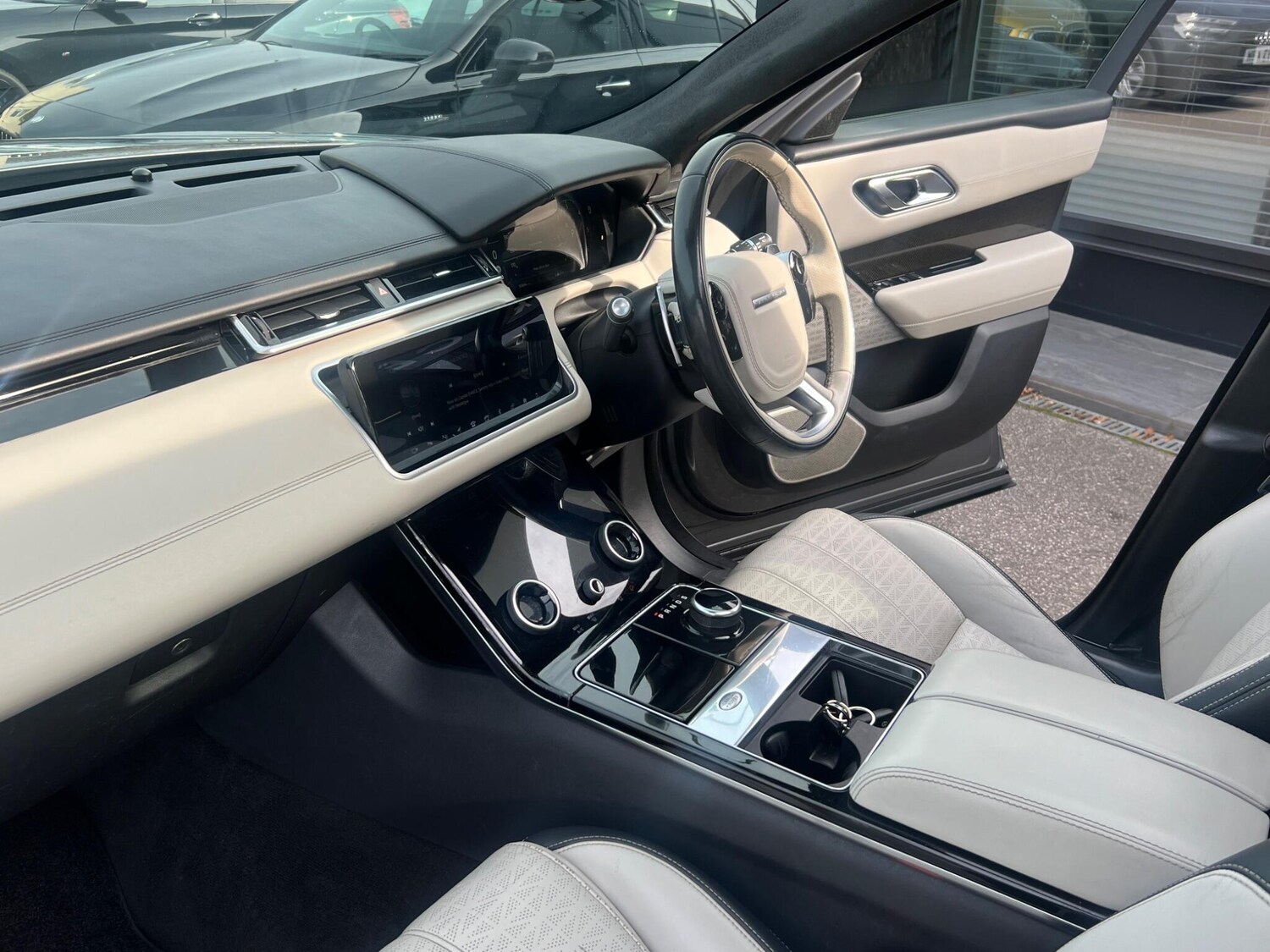 Used Land Rover Range Rover Velar for sale - 77970394: Photo 39