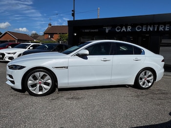 Used Jaguar XE 2020 for sale - 79388643: Photo