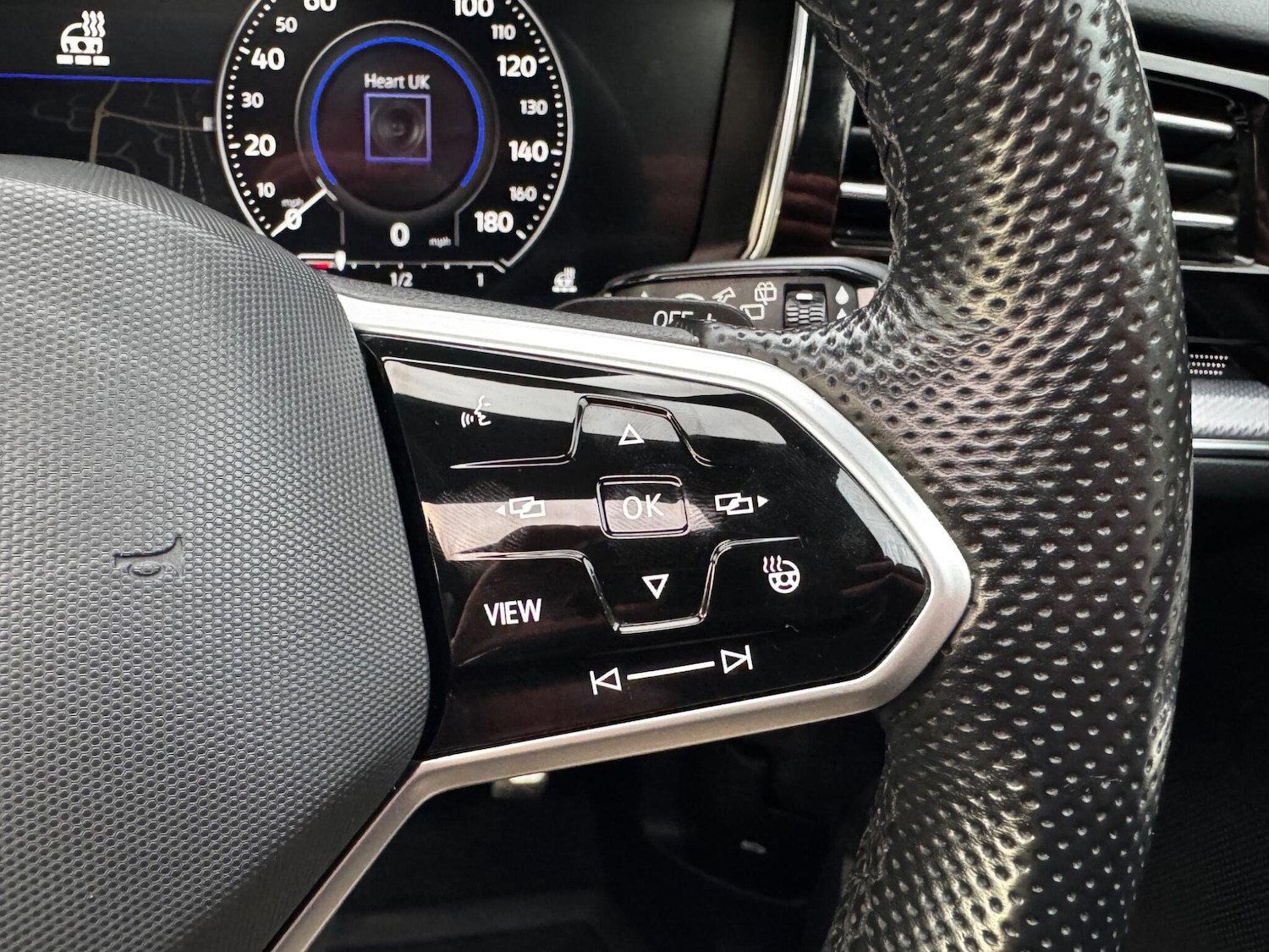 Used Volkswagen Touareg 2020 for sale - 77278803: Photo 39