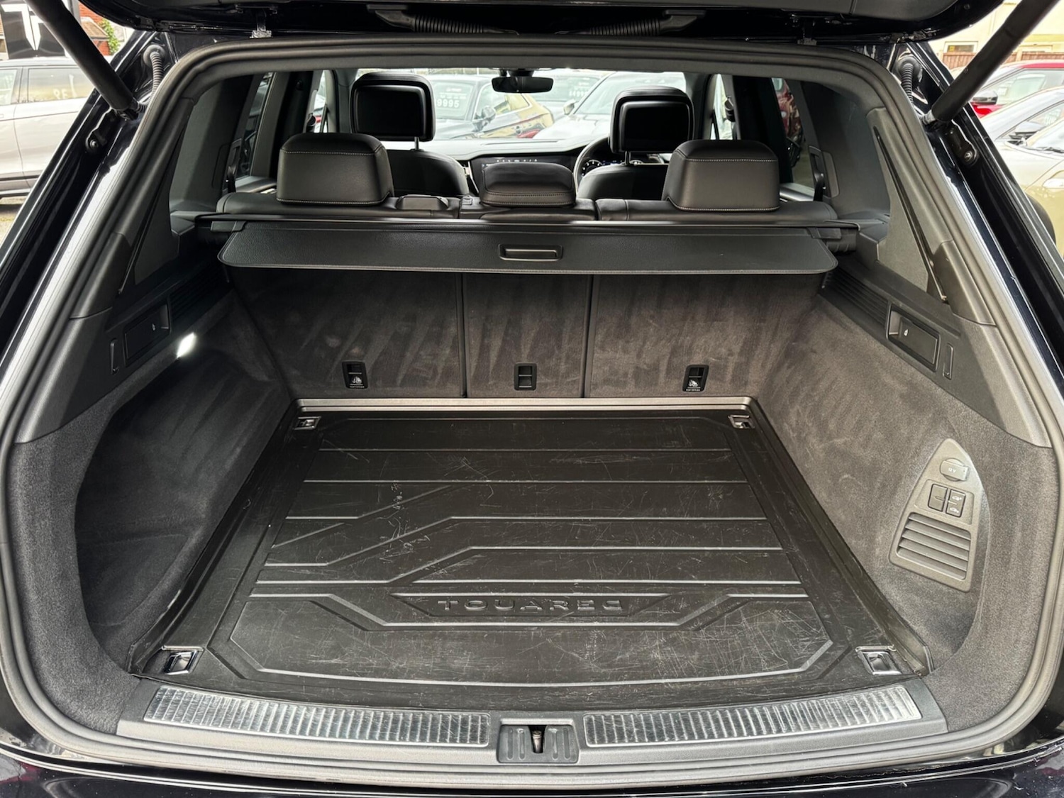 Used Volkswagen Touareg 2020 for sale - 77278803: Photo 40