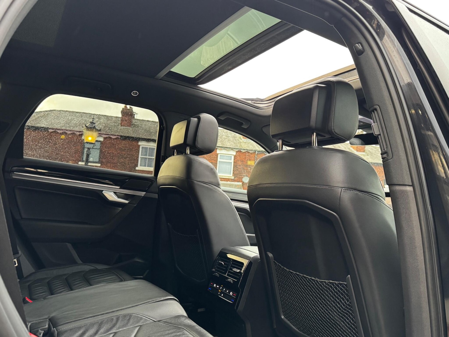 Used Volkswagen Touareg 2020 for sale - 77278803: Photo 42