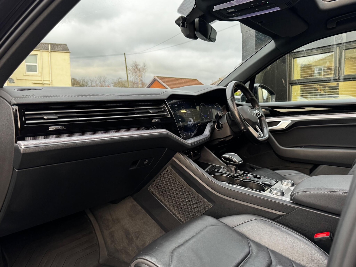 Used Volkswagen Touareg 2020 for sale - 77278803: Photo 45