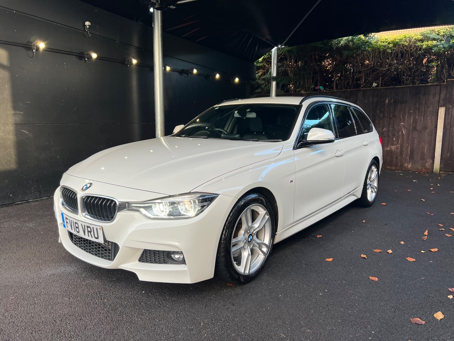 Used BMW 3 Series 2018 for sale - 76803435: Photo 2