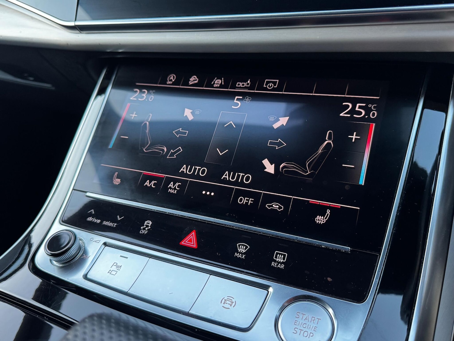 Used Audi Q8 2019 for sale - 77190720: Photo 38