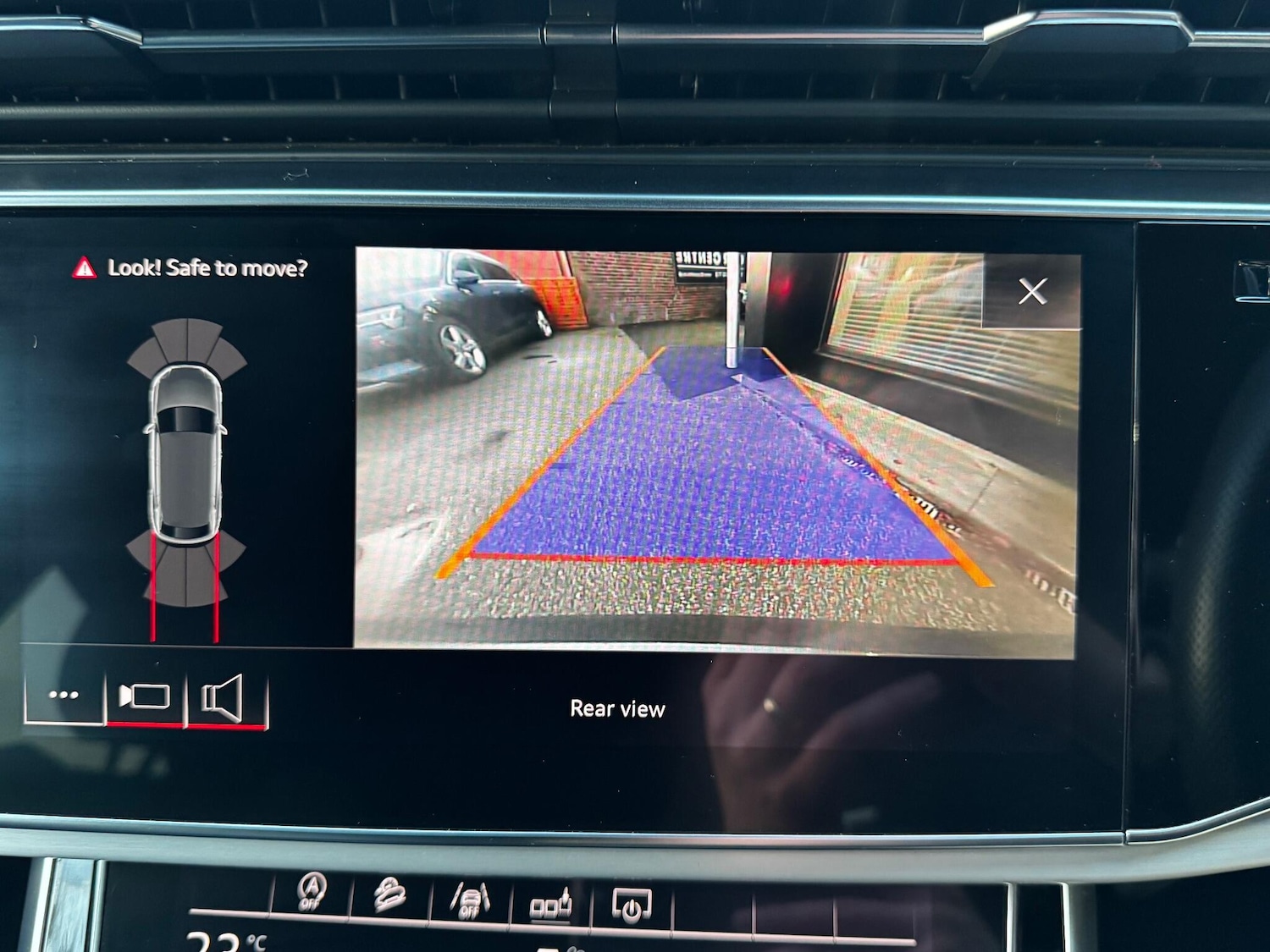 Used Audi Q8 2019 for sale - 77190720: Photo 47