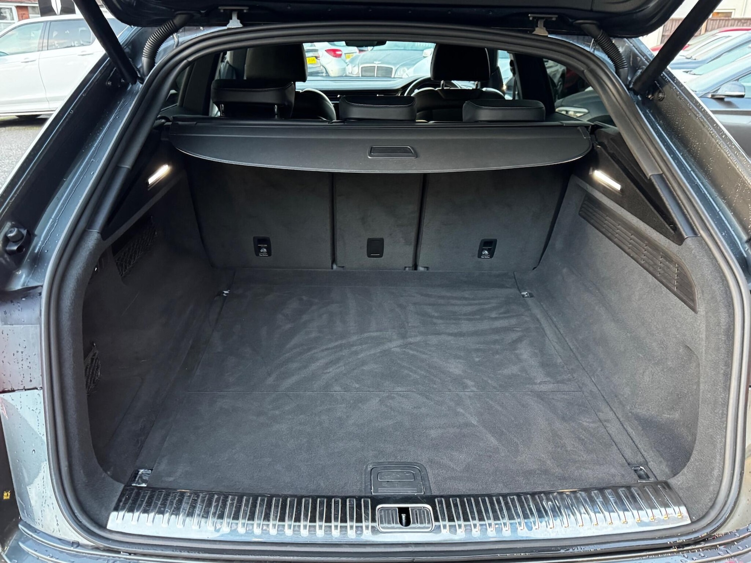 Used Audi Q8 2019 for sale - 77190720: Photo 51