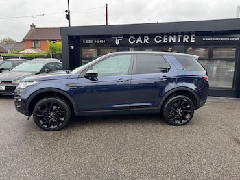 Used Land Rover Discovery Sport 2017 for sale - 79324990: Photo