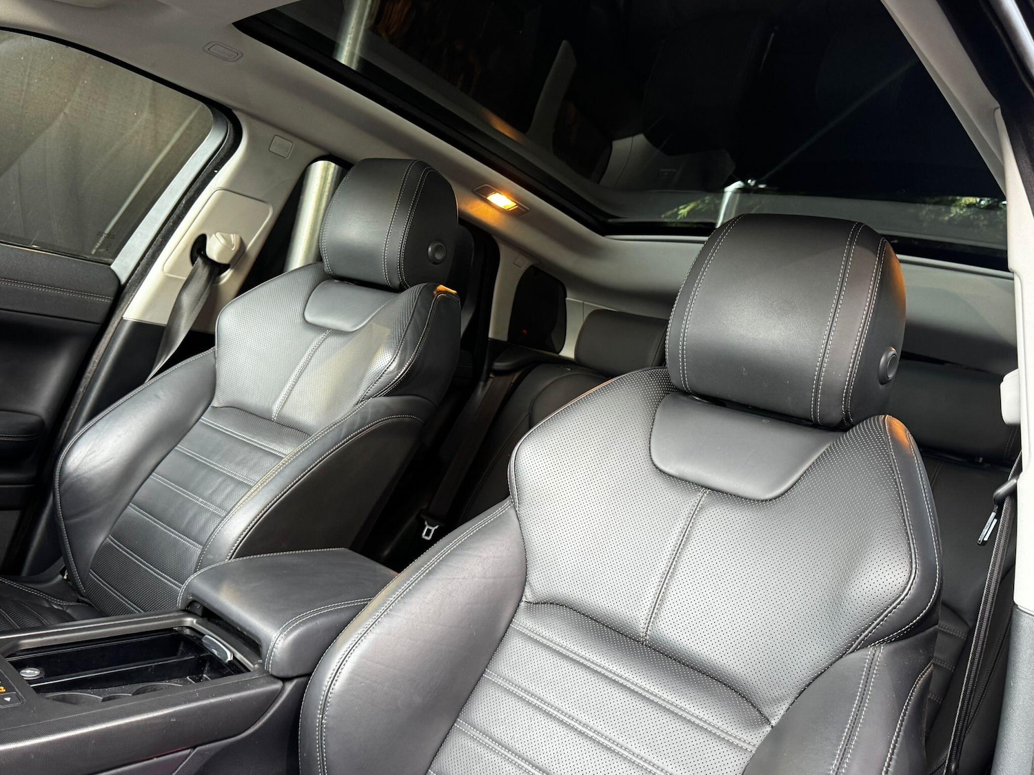 Used Land Rover Range Rover Evoque 2018 for sale - 76926302: Photo 41