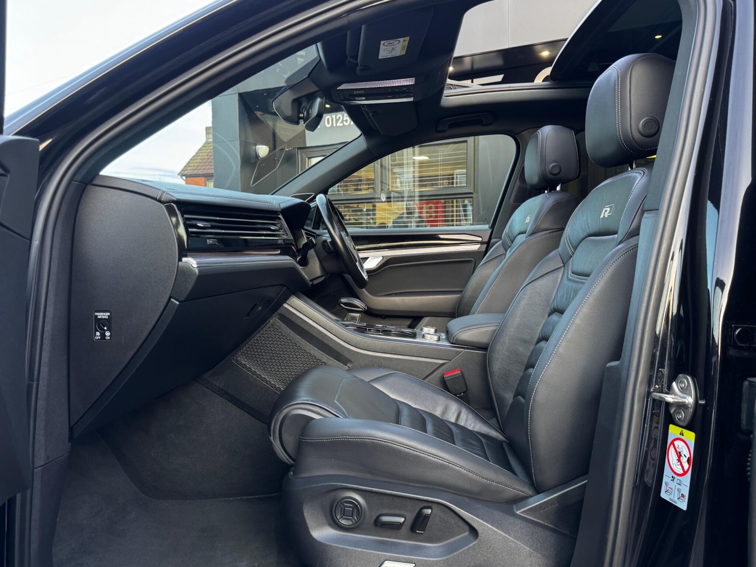 Used Volkswagen Touareg 2019 for sale - 77586009: Photo 46