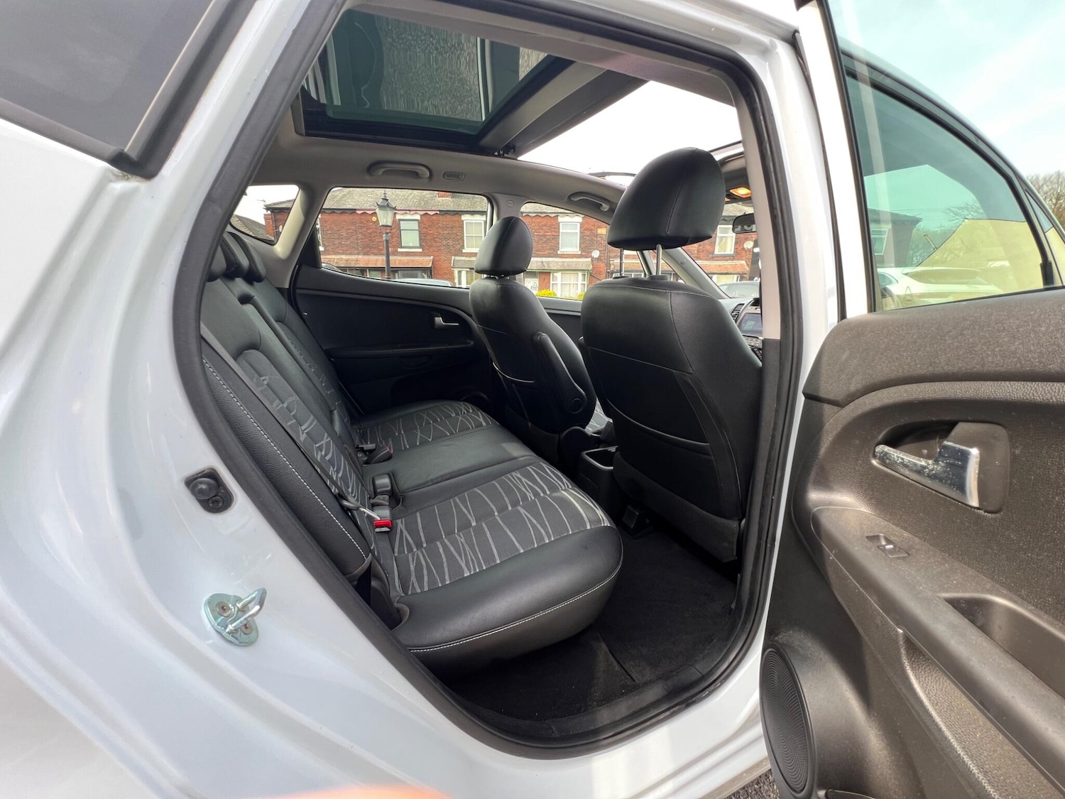 Used Kia Venga 2016 for sale - 77969734: Photo 30