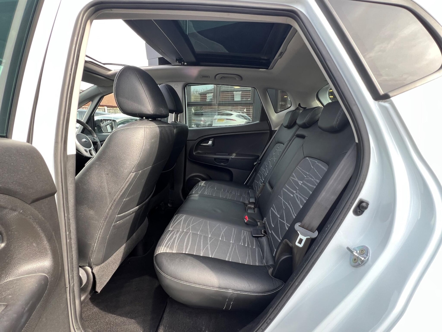 Used Kia Venga 2016 for sale - 77969734: Photo 34