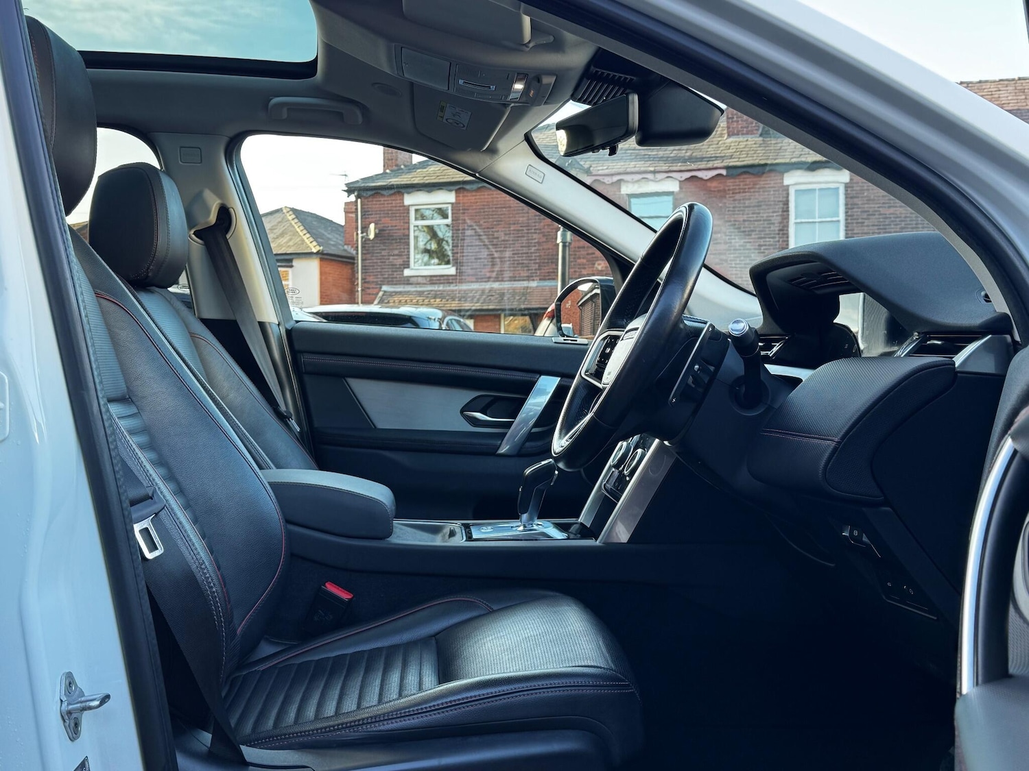 Used Land Rover Discovery Sport 2021 for sale - 76926137: Photo 27