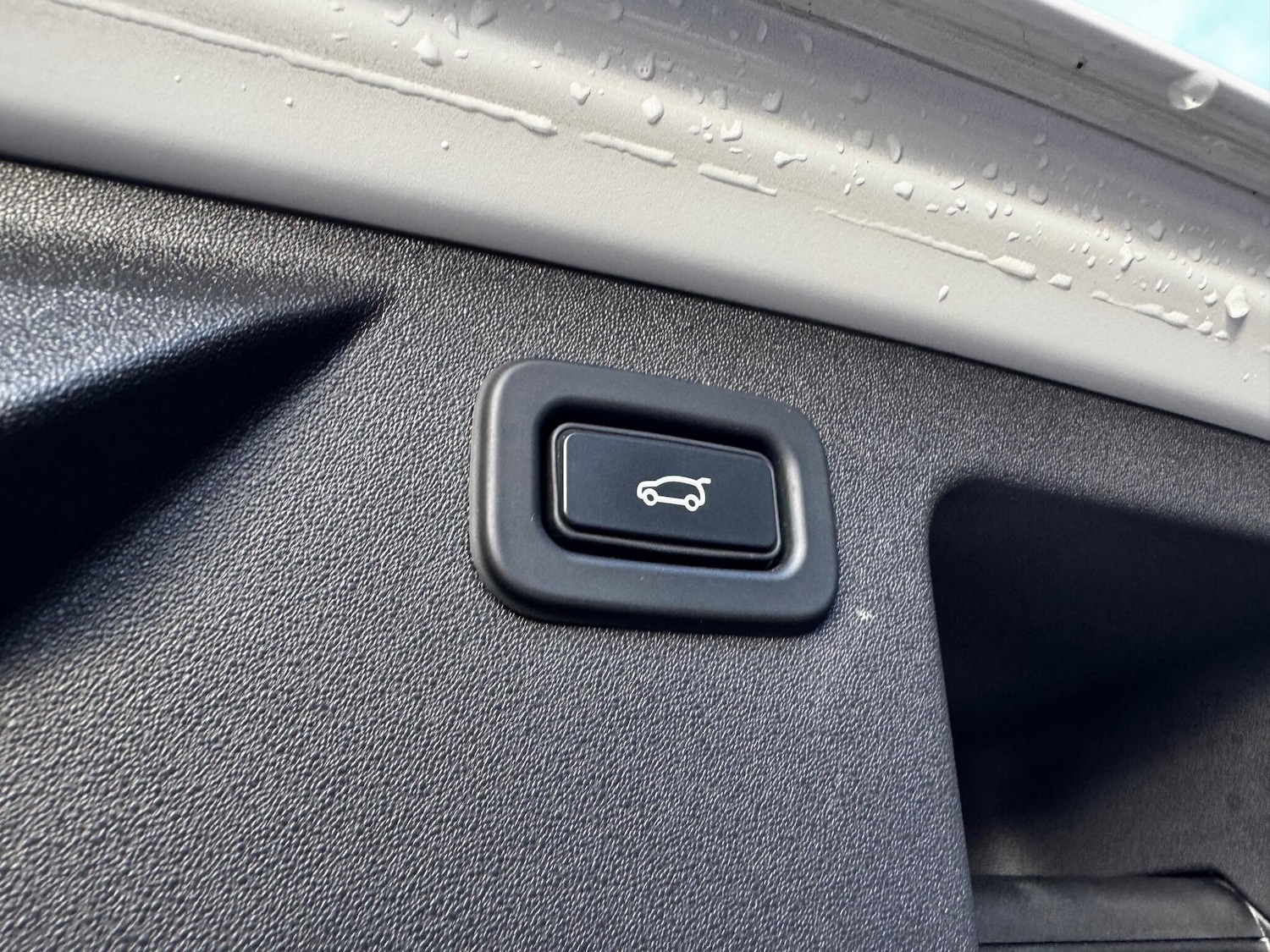 Used Land Rover Discovery Sport 2021 for sale - 76926137: Photo 50