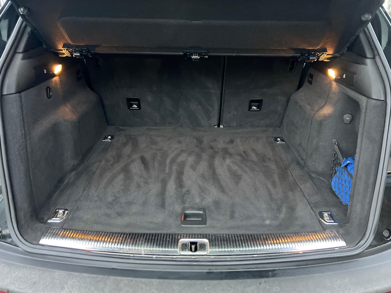 Used Audi Q5 2016 for sale - 76803469: Photo 33