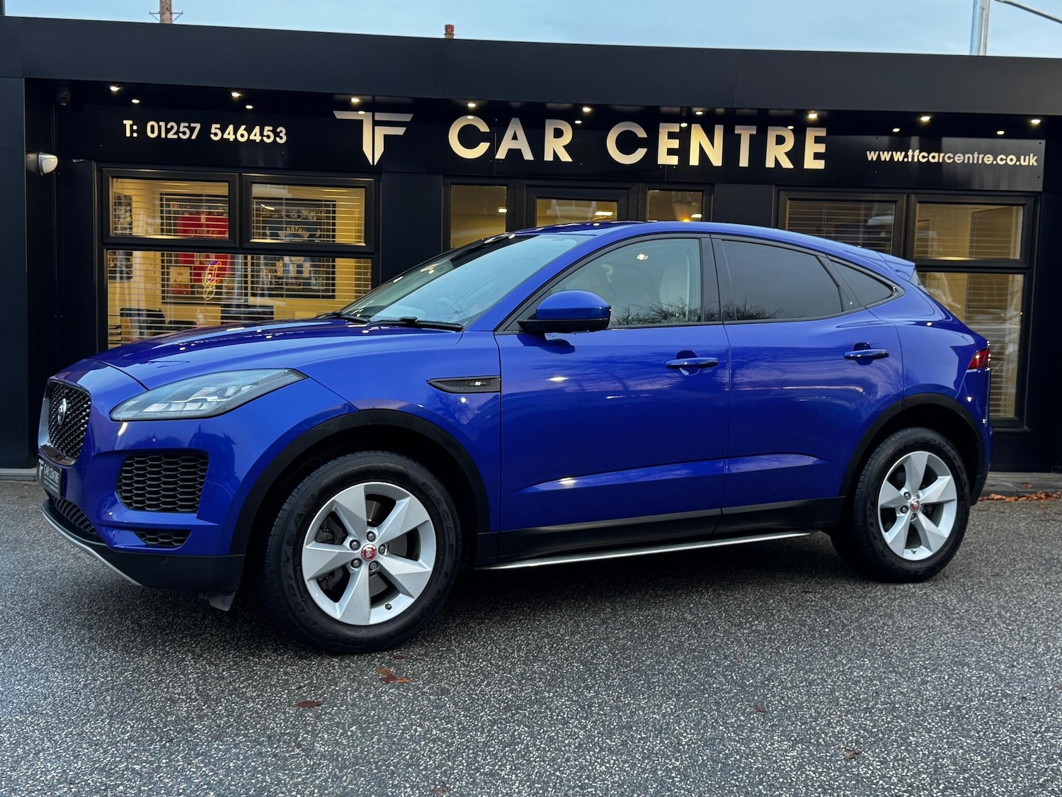 Used Jaguar E-Pace 2019 for sale - 76953189: Photo 1