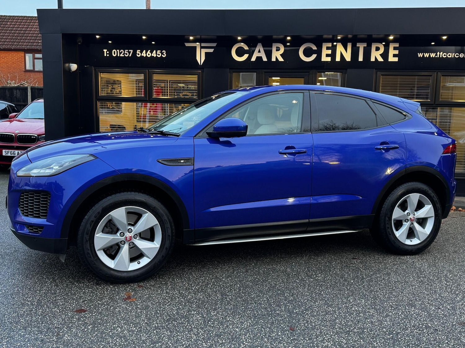 Used Jaguar E-Pace 2019 for sale - 76953189: Photo 2