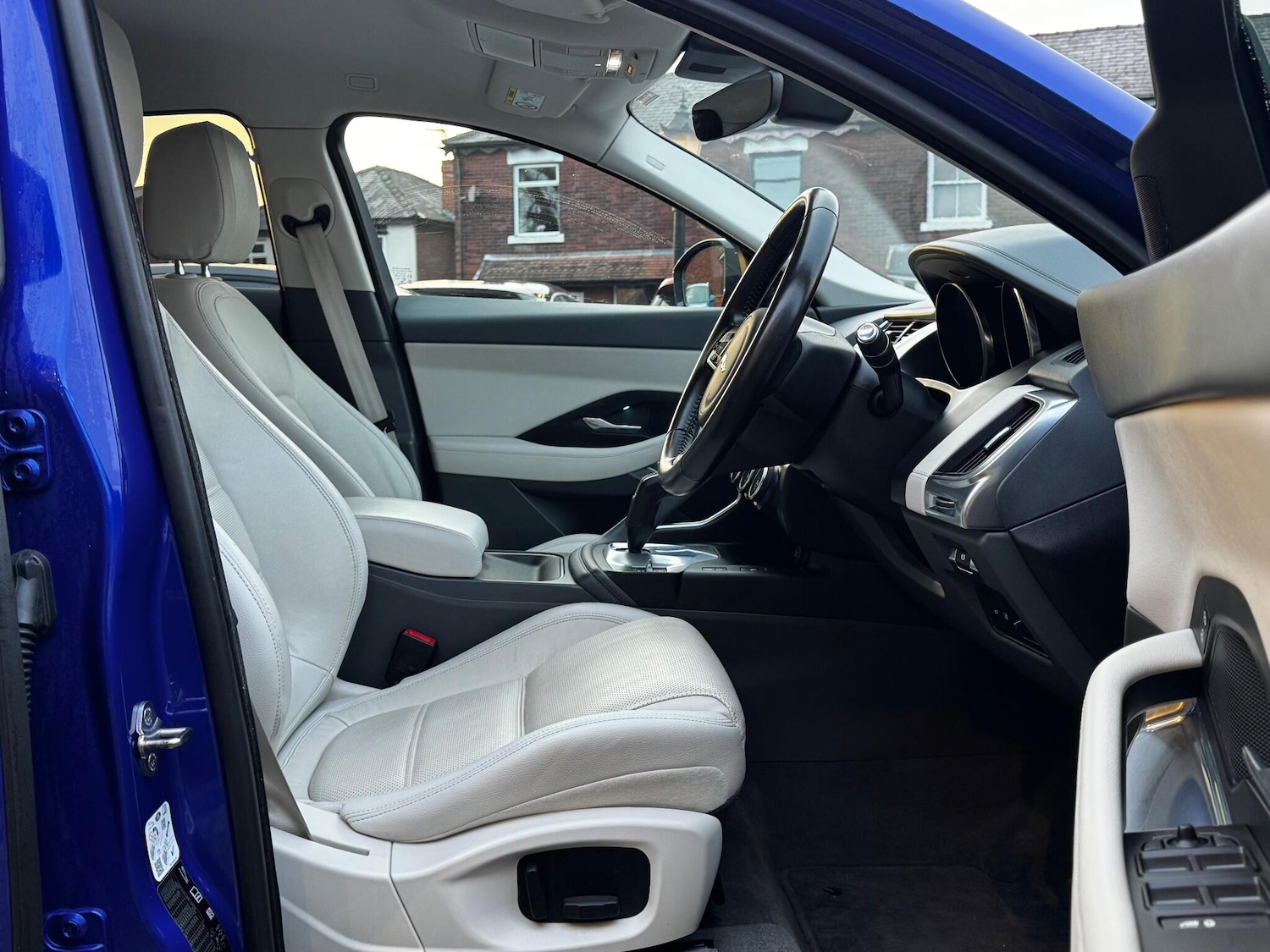 Used Jaguar E-Pace 2019 for sale - 76953189: Photo 22