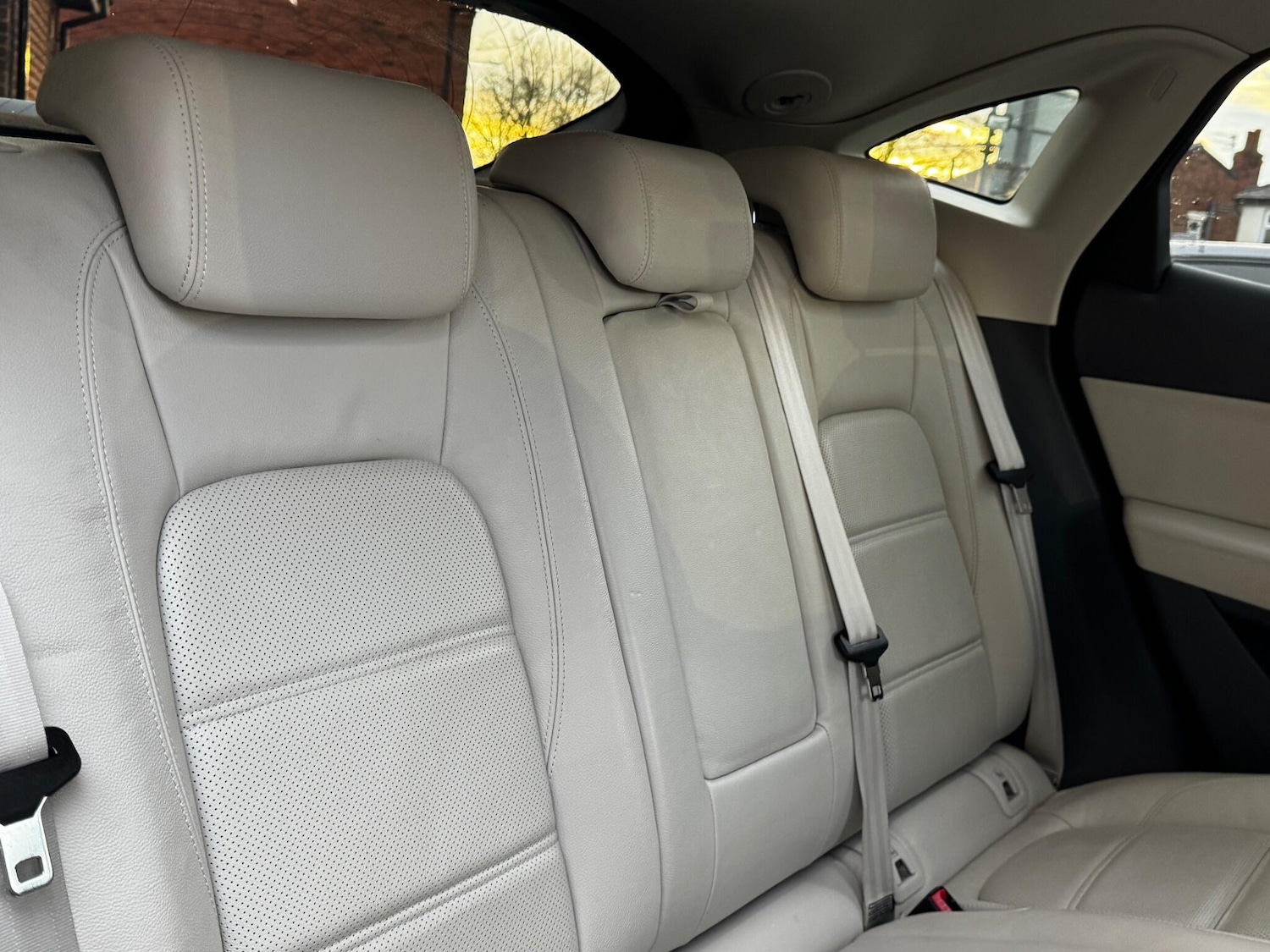 Used Jaguar E-Pace 2019 for sale - 76953189: Photo 40