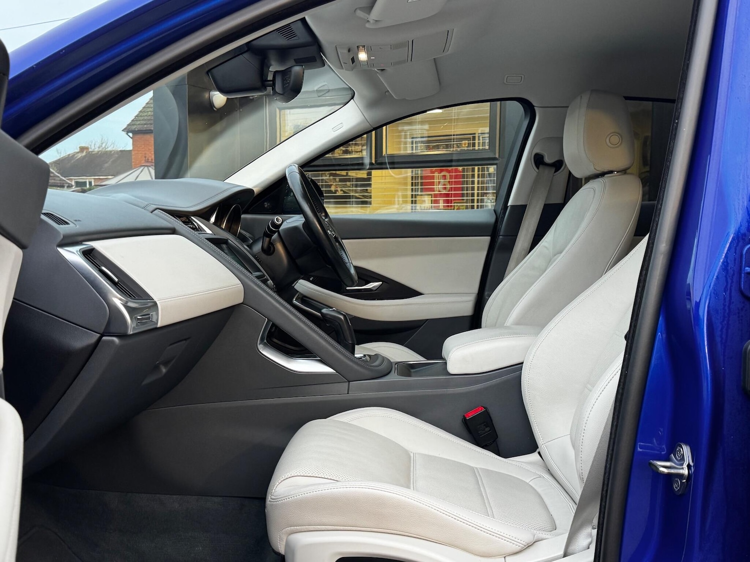 Used Jaguar E-Pace 2019 for sale - 76953189: Photo 43