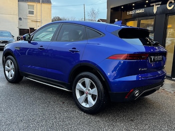 Used Jaguar E-Pace 2019 for sale - 76953189: Photo