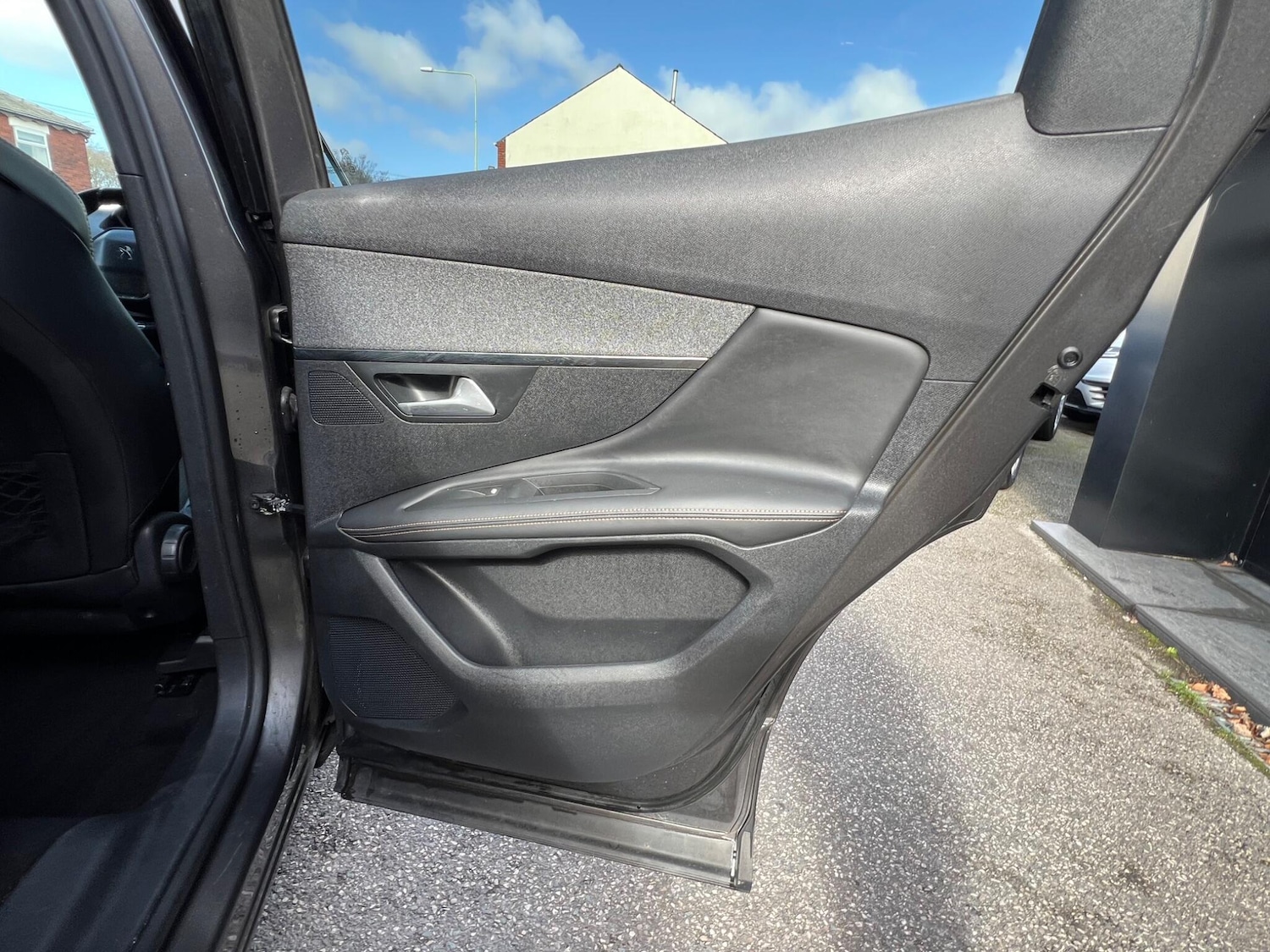 Used Peugeot 3008 2017 for sale - 77838756: Photo 29