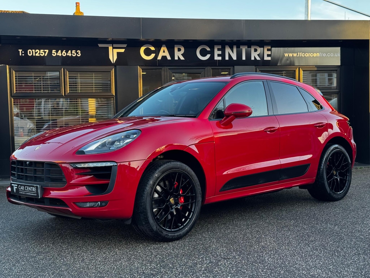 Used Porsche Macan 2018 for sale - 77191527: Photo 1