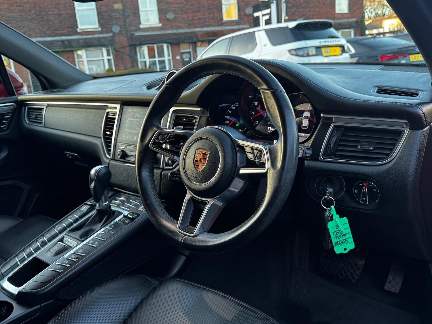 Used Porsche Macan 2018 for sale - 77191527: Photo 30