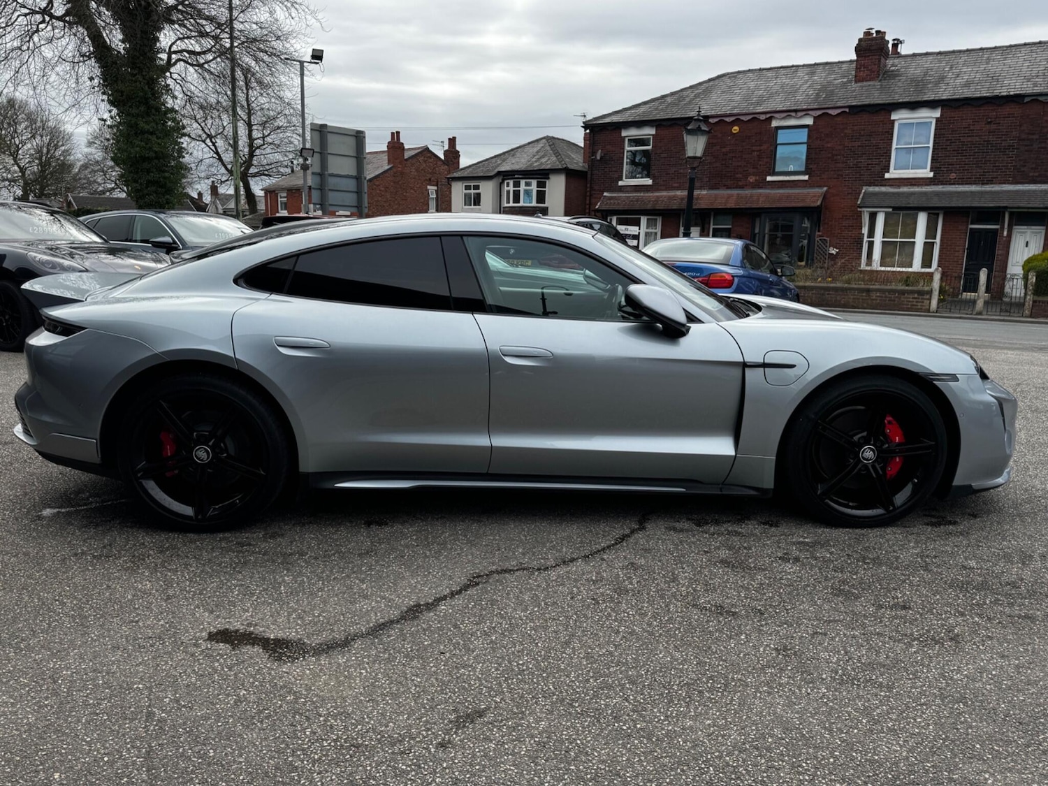 Used Porsche Taycan 2020 for sale - 78100160: Photo 10