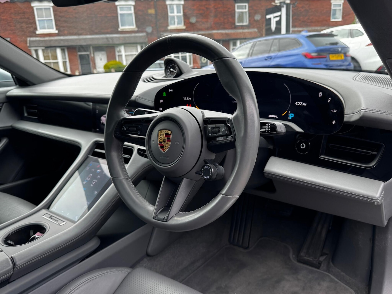 Used Porsche Taycan 2020 for sale - 78100160: Photo 31