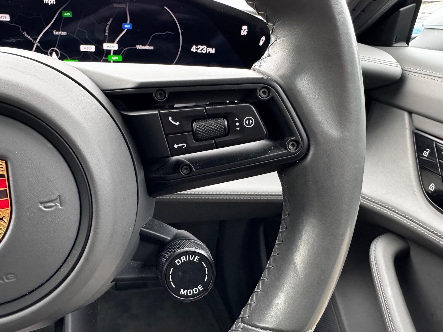 Used Porsche Taycan 2020 for sale - 78100160: Photo 34