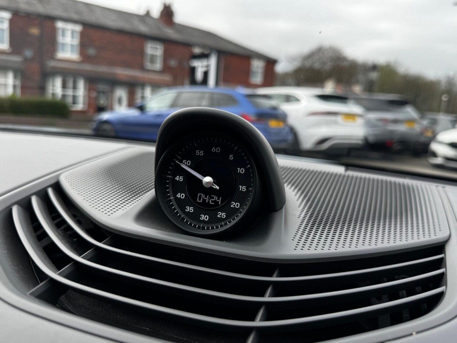 Used Porsche Taycan 2020 for sale - 78100160: Photo 42