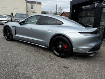 Used Porsche Taycan 2020 for sale - 78100160: Photo