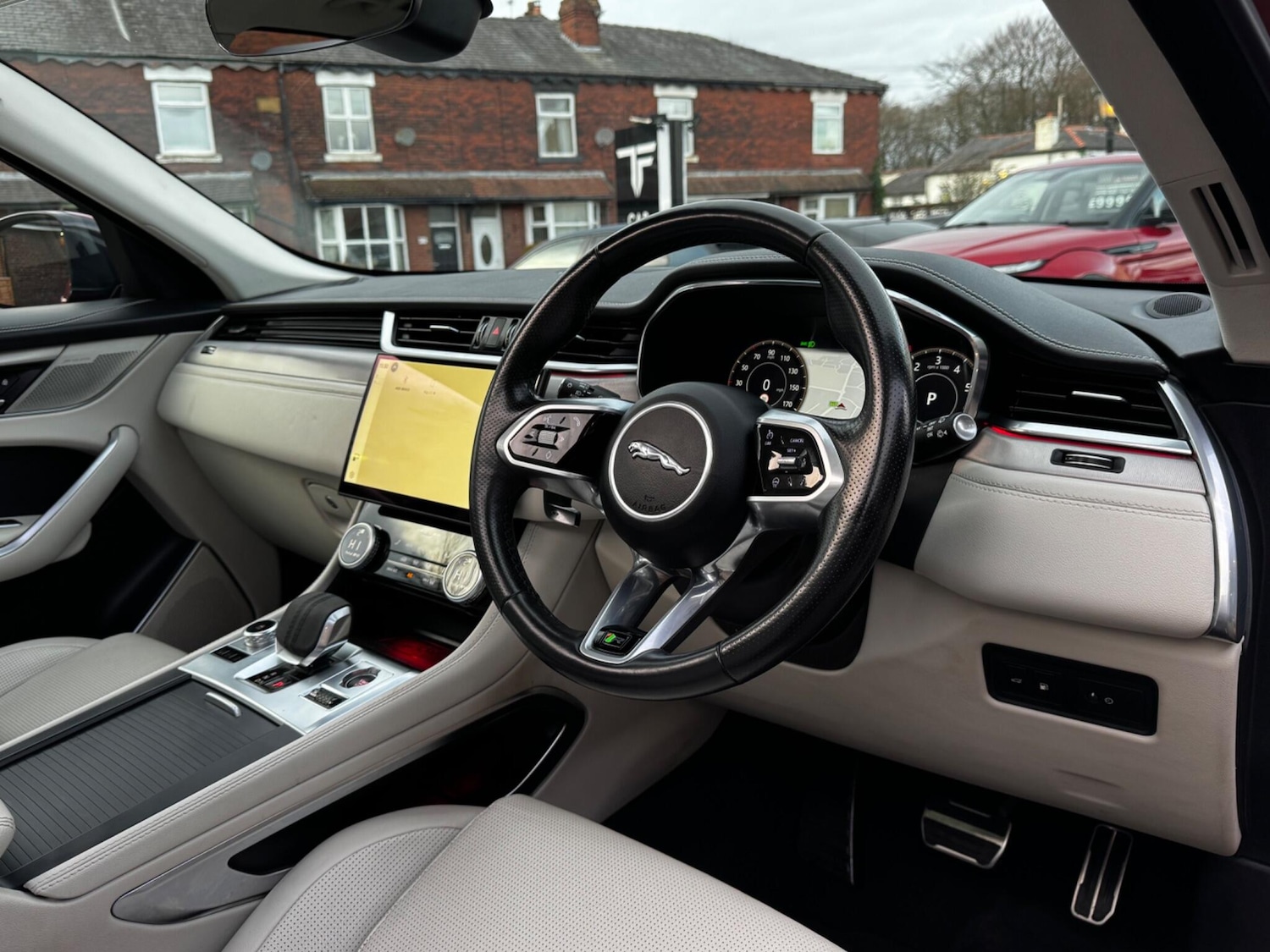 Used Jaguar F-Pace 2023 for sale - 77266860: Photo 32