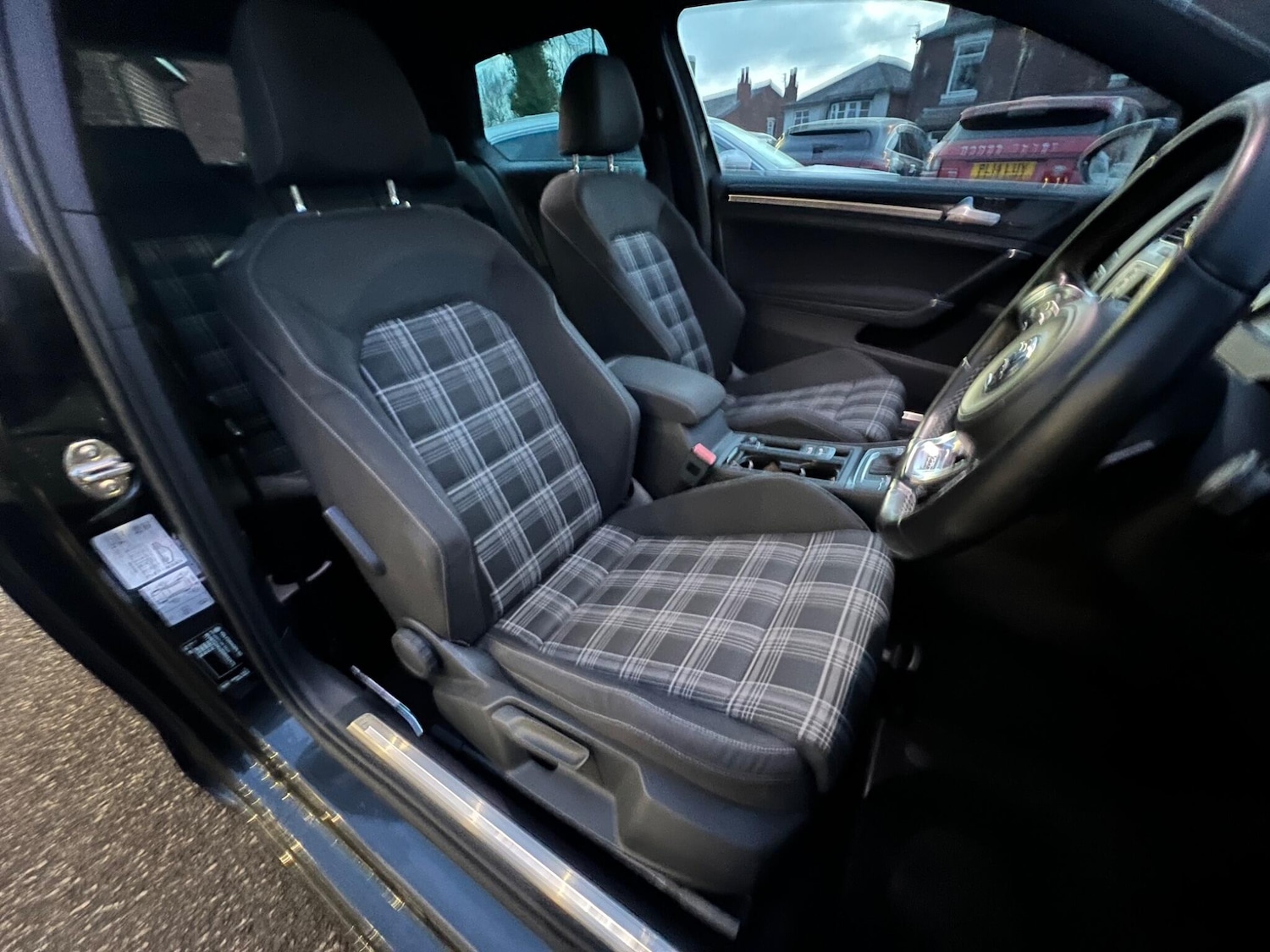 Used Volkswagen Golf 2015 for sale - 77029307: Photo 23