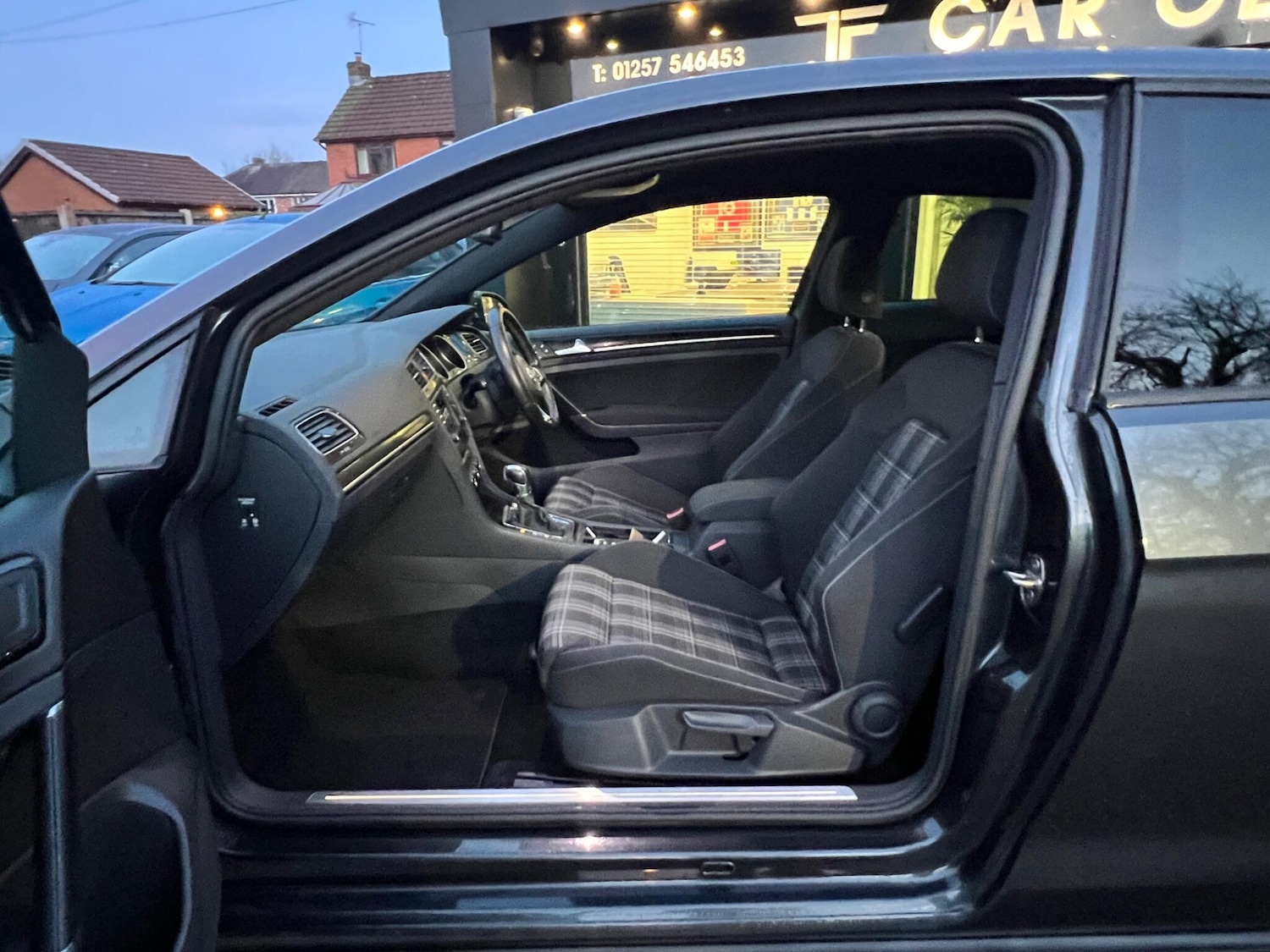 Used Volkswagen Golf 2015 for sale - 77029307: Photo 27