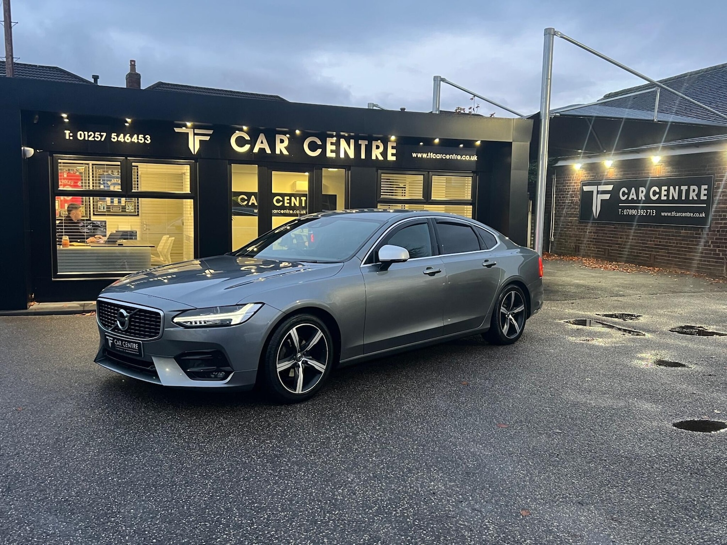 Used Volvo S90 2018 for sale - 76912810: Photo 2