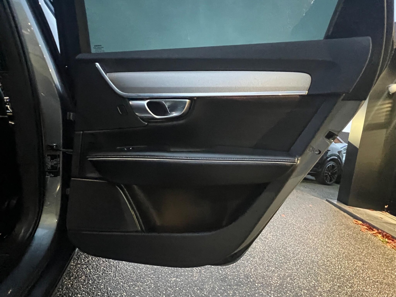 Used Volvo S90 2018 for sale - 76912810: Photo 30