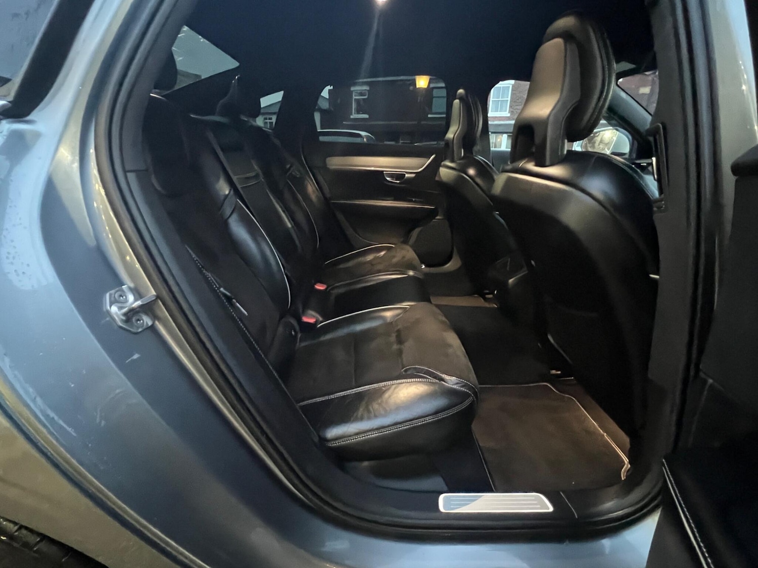 Used Volvo S90 2018 for sale - 76912810: Photo 32